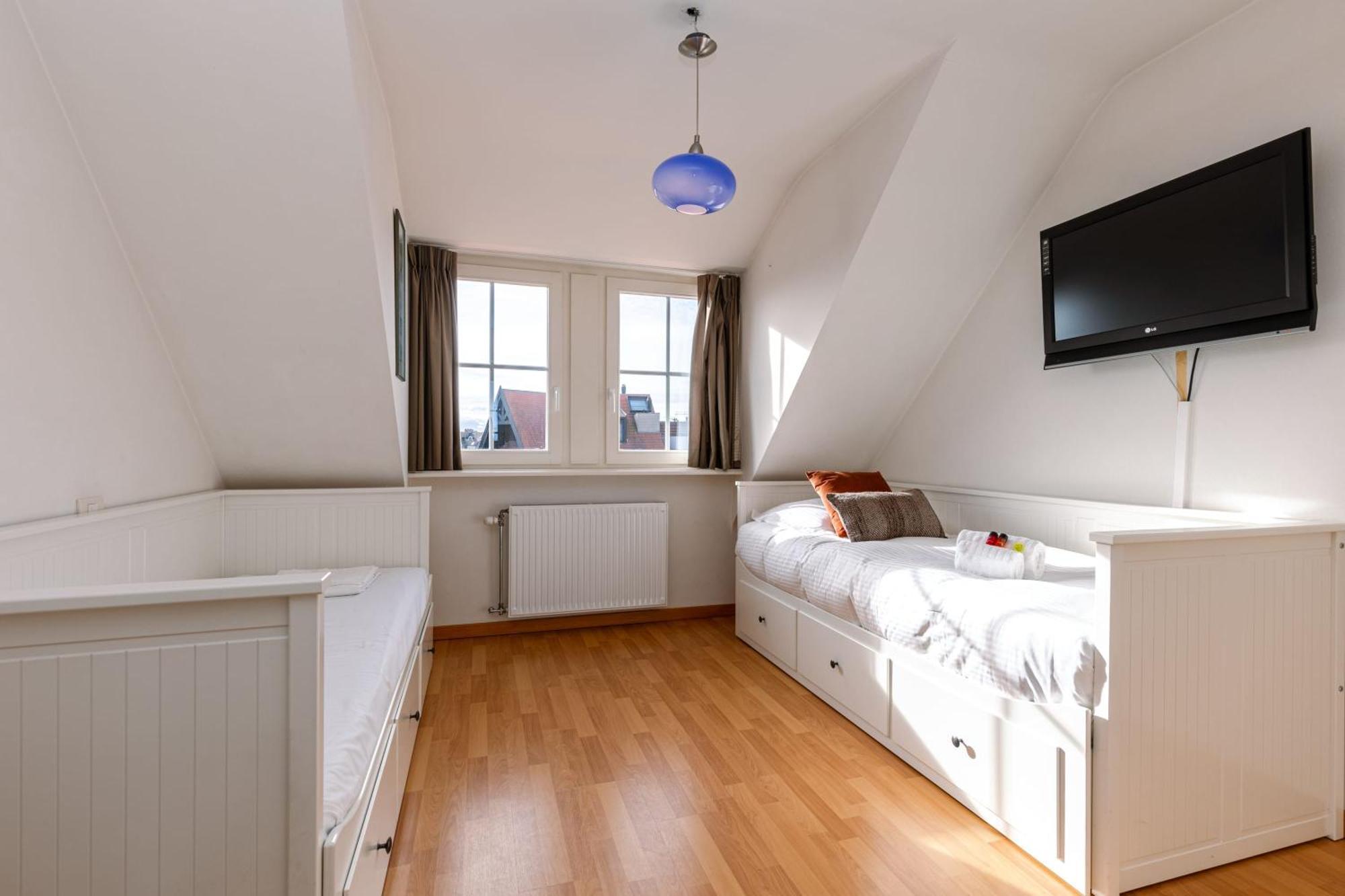 Charming Spacious Duplex Apt With Private Parking In Knokke Apartment Luaran gambar